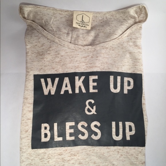 Daisy Rae T-Shirt - Designed in the heart of Texas - Picture 2 of 5